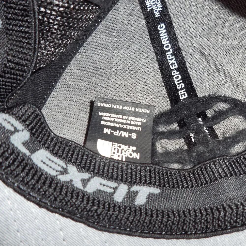 The North Face Truckee Trucker Fitted Hat Valley Patch‎ Flexfit Adult S-M